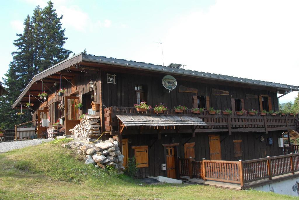 Hotel Chalet Le Caribou Les Saisies Exterior photo